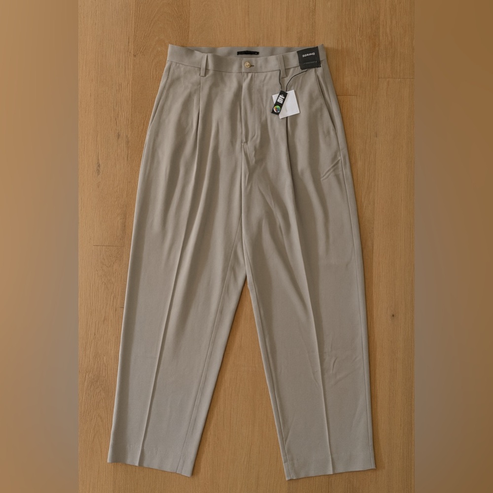 Pull & Bear Classic Tan Pants. New. Size 31